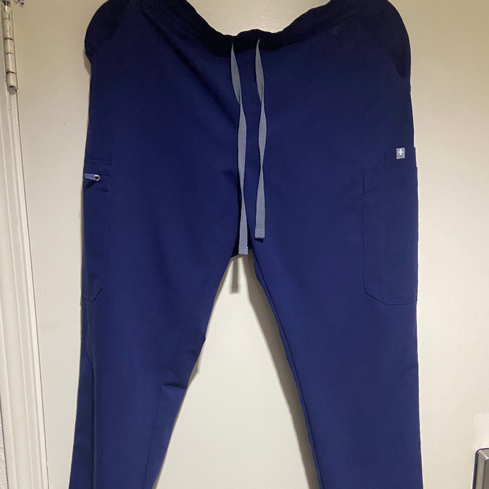 FIGS skinny scrub pants